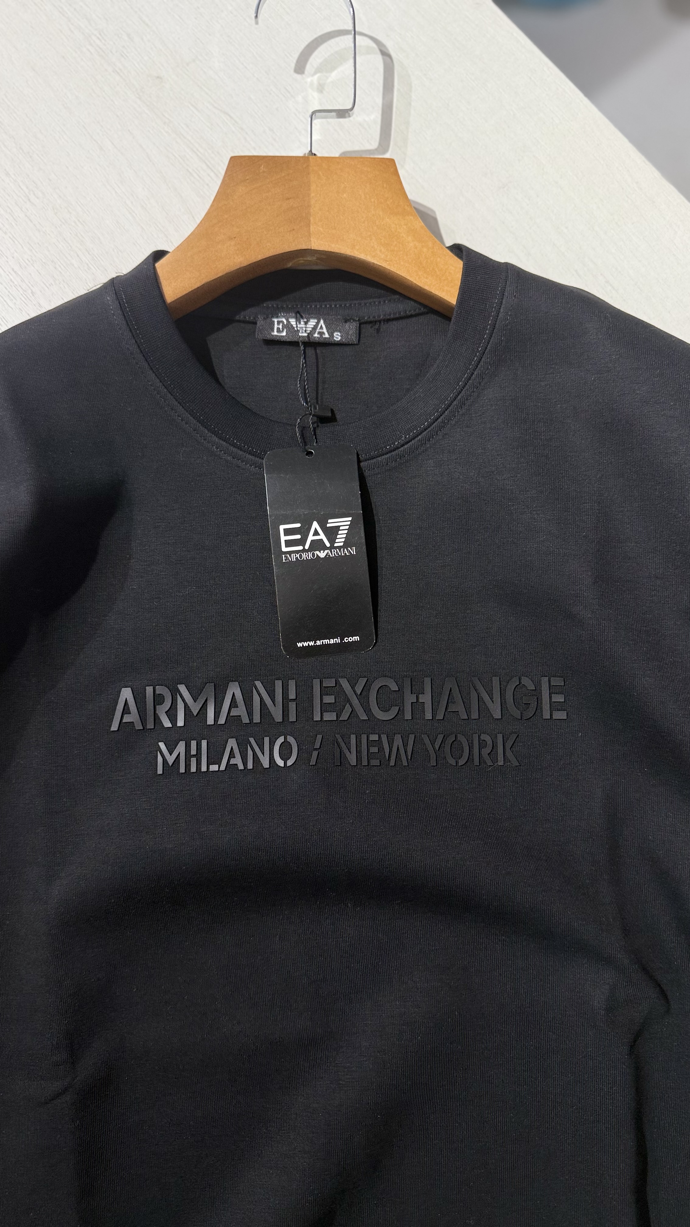 ARMANI EXCHANGE XHAMPER BLACK