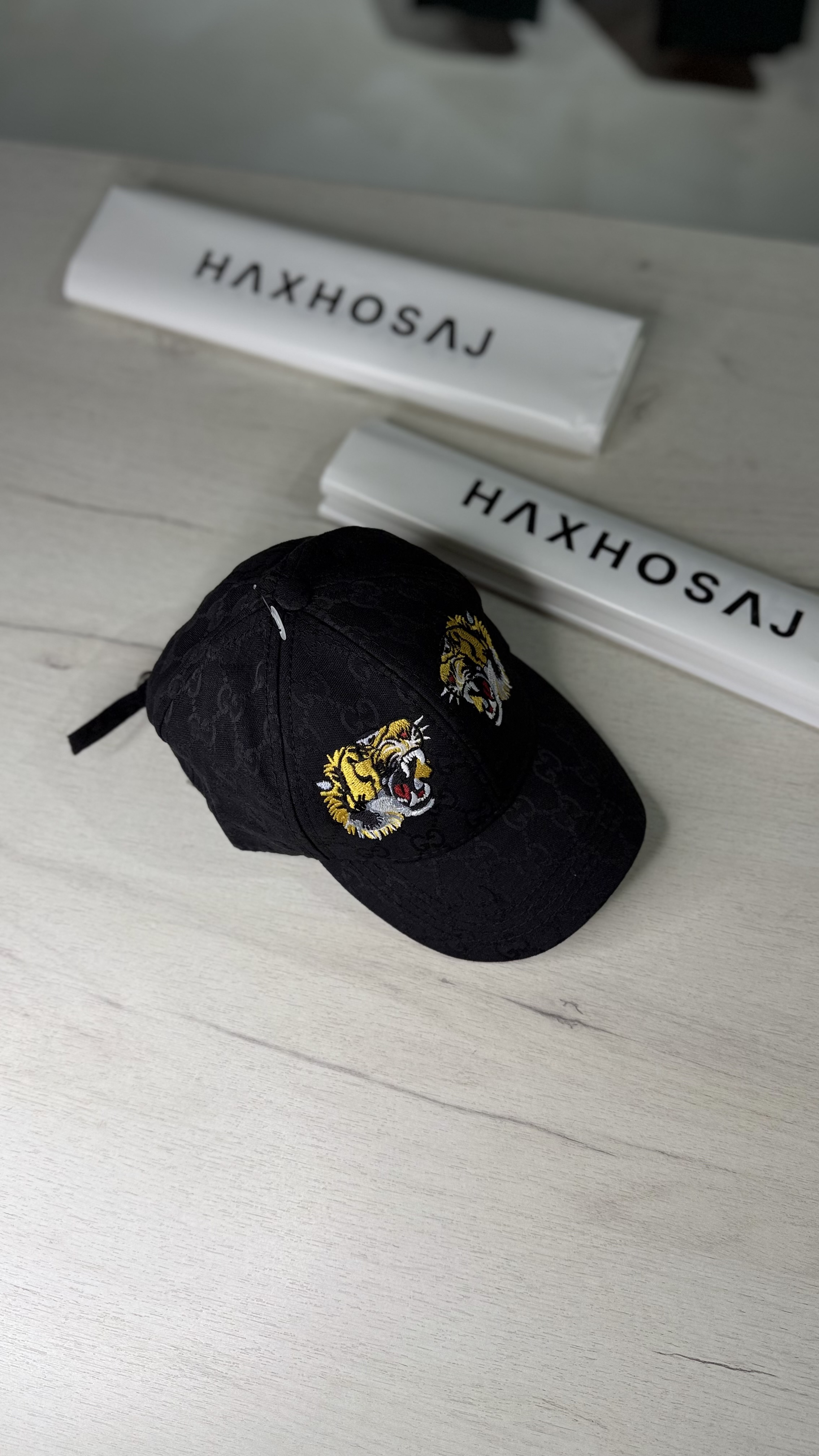 GUCCI TIGER CAP