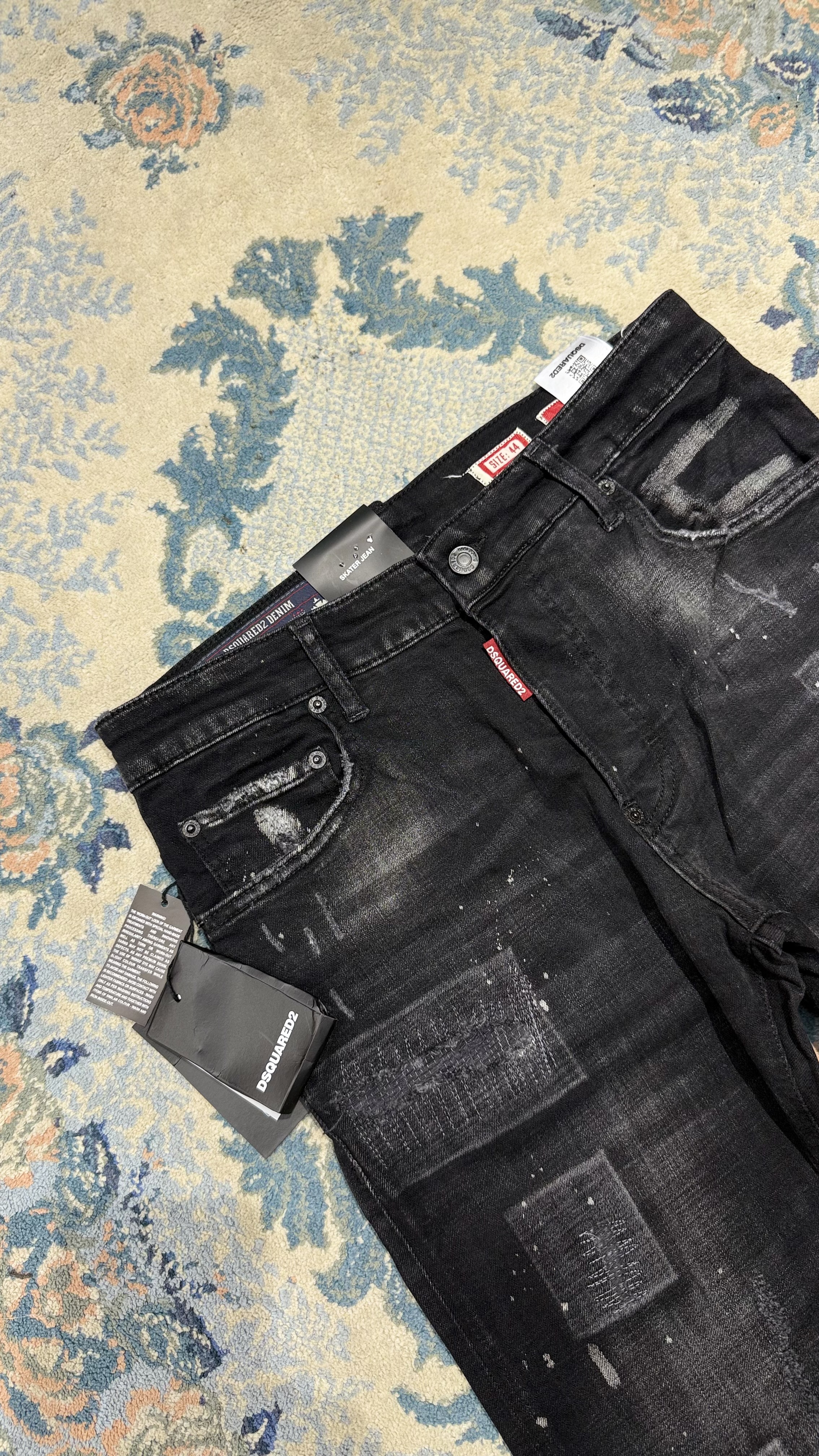 DSQUARED2-Manzo-Slimfit